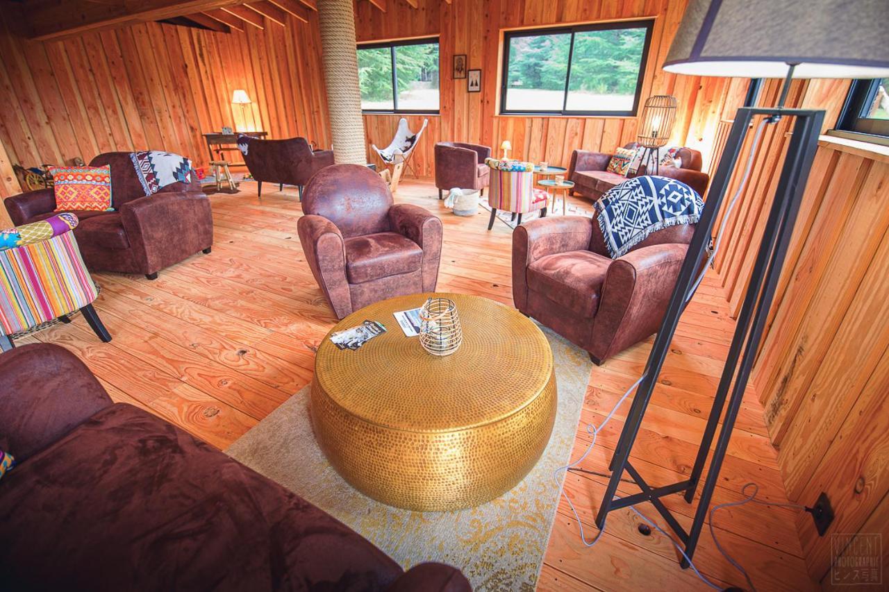 Domaine De La Vitarelle Glamping Villaniere المظهر الخارجي الصورة
