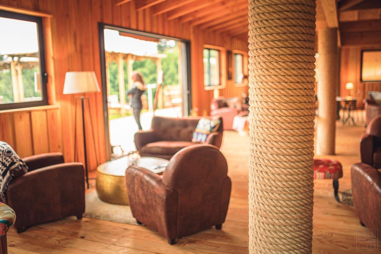 Domaine De La Vitarelle Glamping Villaniere المظهر الخارجي الصورة