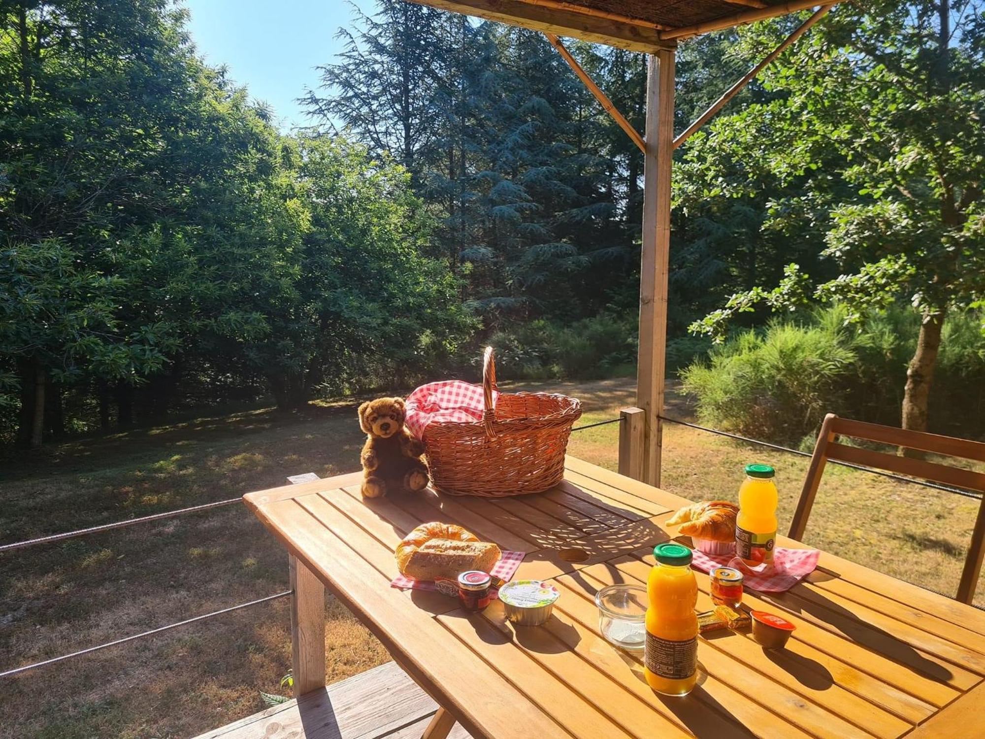 Domaine De La Vitarelle Glamping Villaniere المظهر الخارجي الصورة